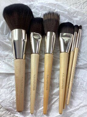 Clarins 6-Piece Makeup Brush Set With Natural Wood Handles*Powder*Eyeshadow*New